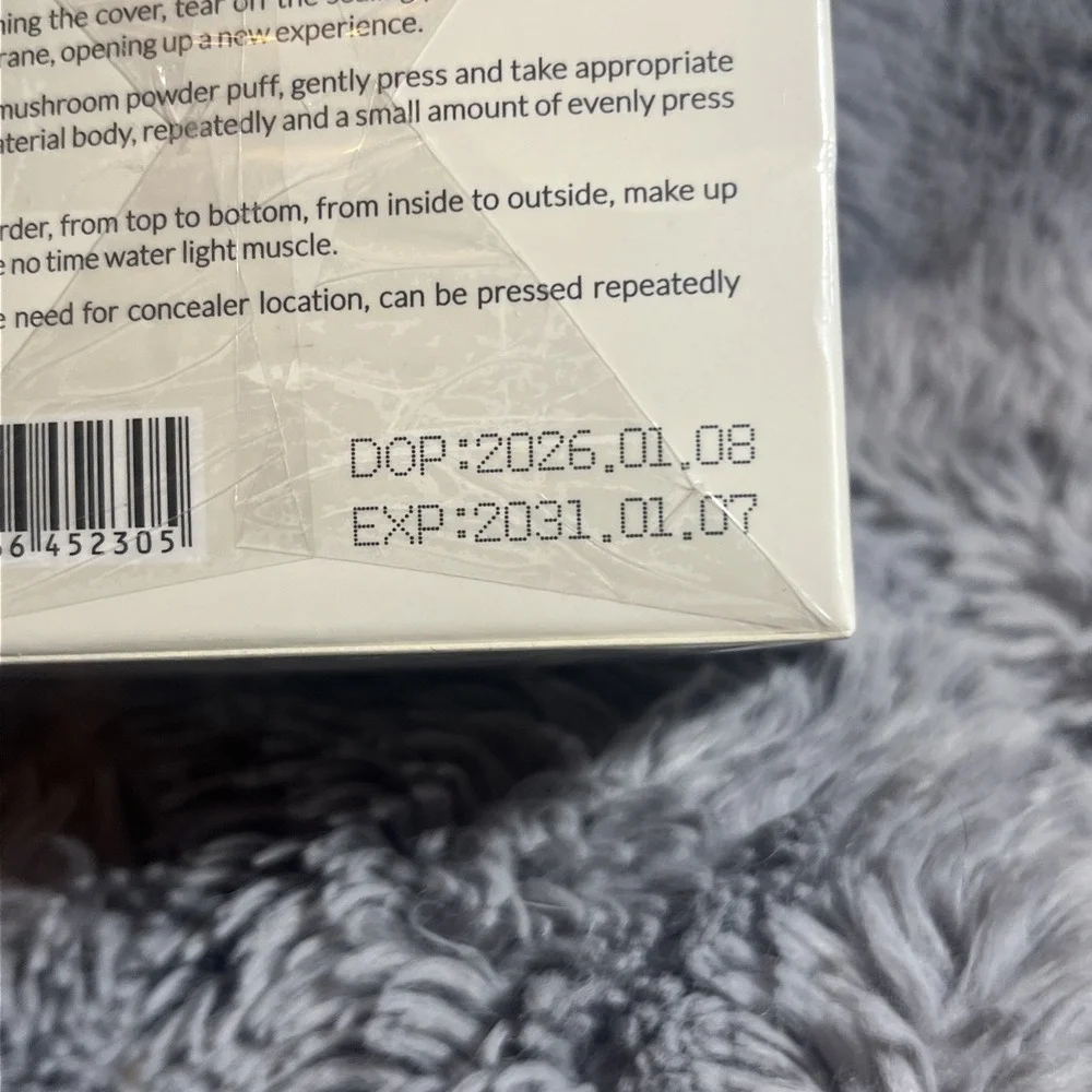 {Z10} Luvie Glow Foundation Cushion, Mushroom Head Air Cushion IVORY SEALED